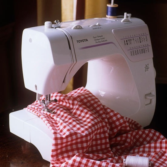 как правильно выбрать швейную машинку