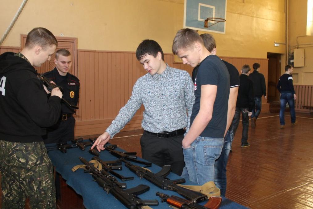 Студенты юридического колледжа в Иванове