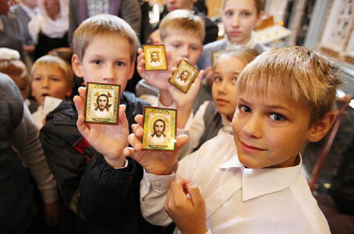 сколько православных школ в москве
