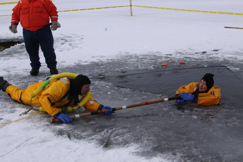 безопасность на льду для детей