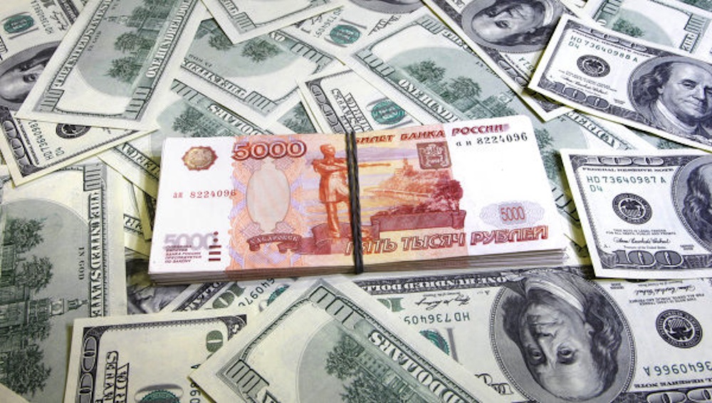 Чем подкреплен рубль и доллар?