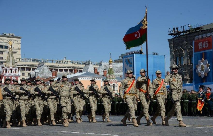военный парад в азербайджане