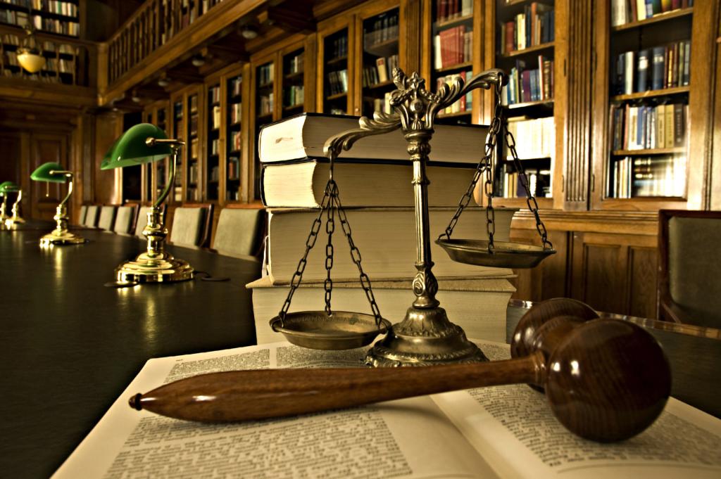 суд и право