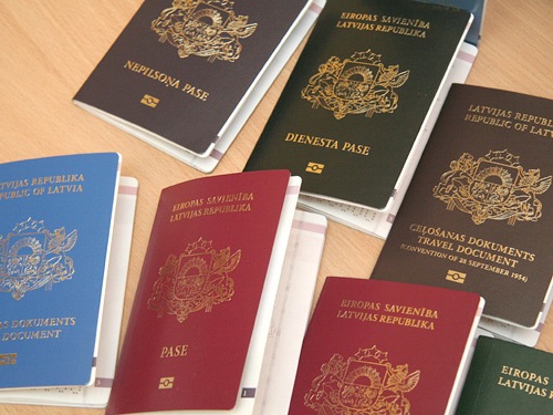 дипломатический паспорт выдается 