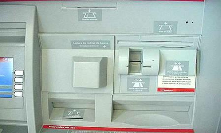 как пользоваться банкоматом за границей