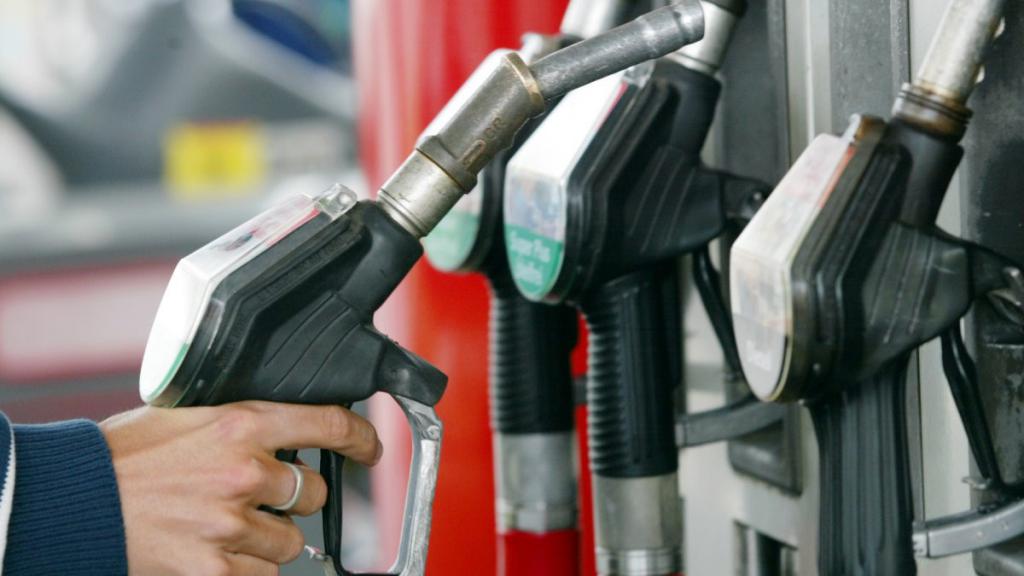Цены за бензин приблизились к отметке 50 рублей за литр