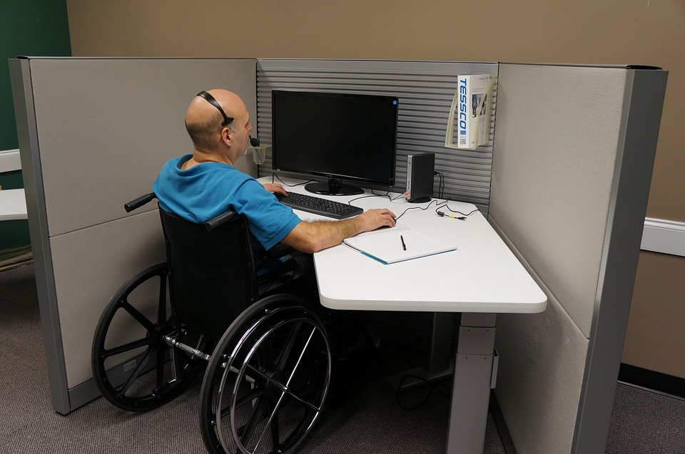 Инвалидам разрешается работать