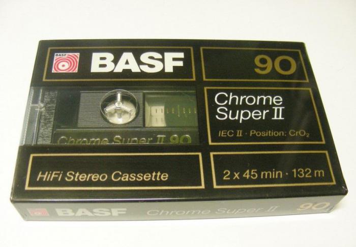 компакт-кассета